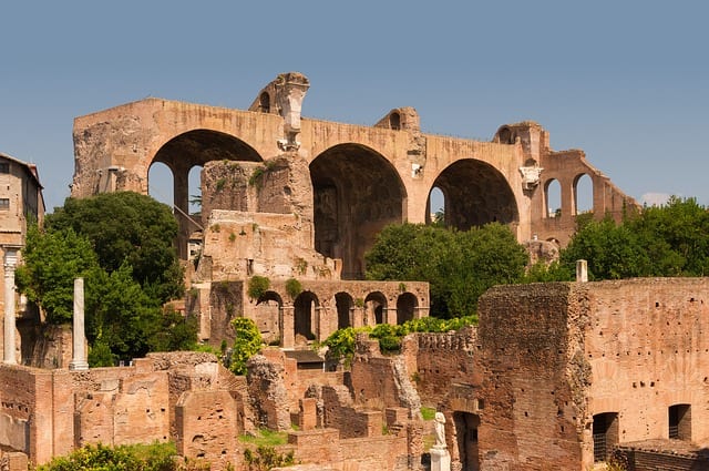 basilica majencio foro romano